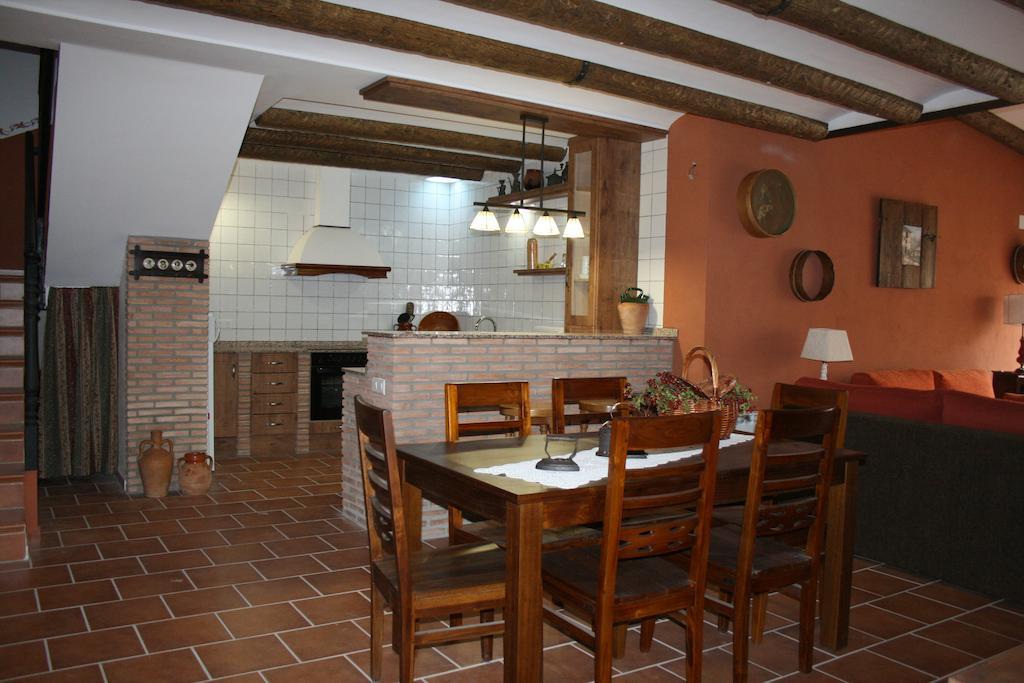 فيلا La Casa Del Azafran Villanueva del Rebollar de la Sierra الغرفة الصورة